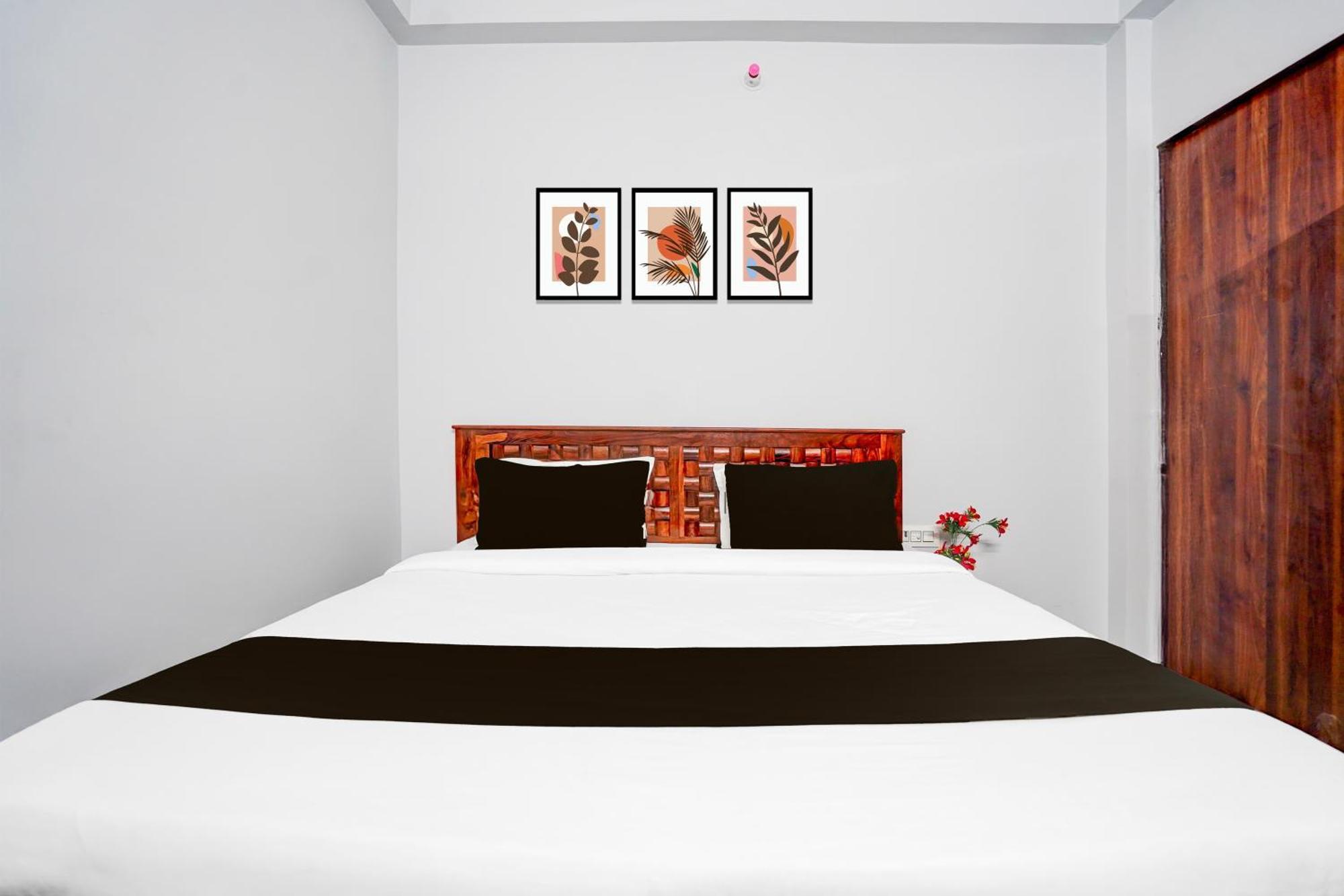 Hotel O Shree Gurukripa Khātu Exteriör bild