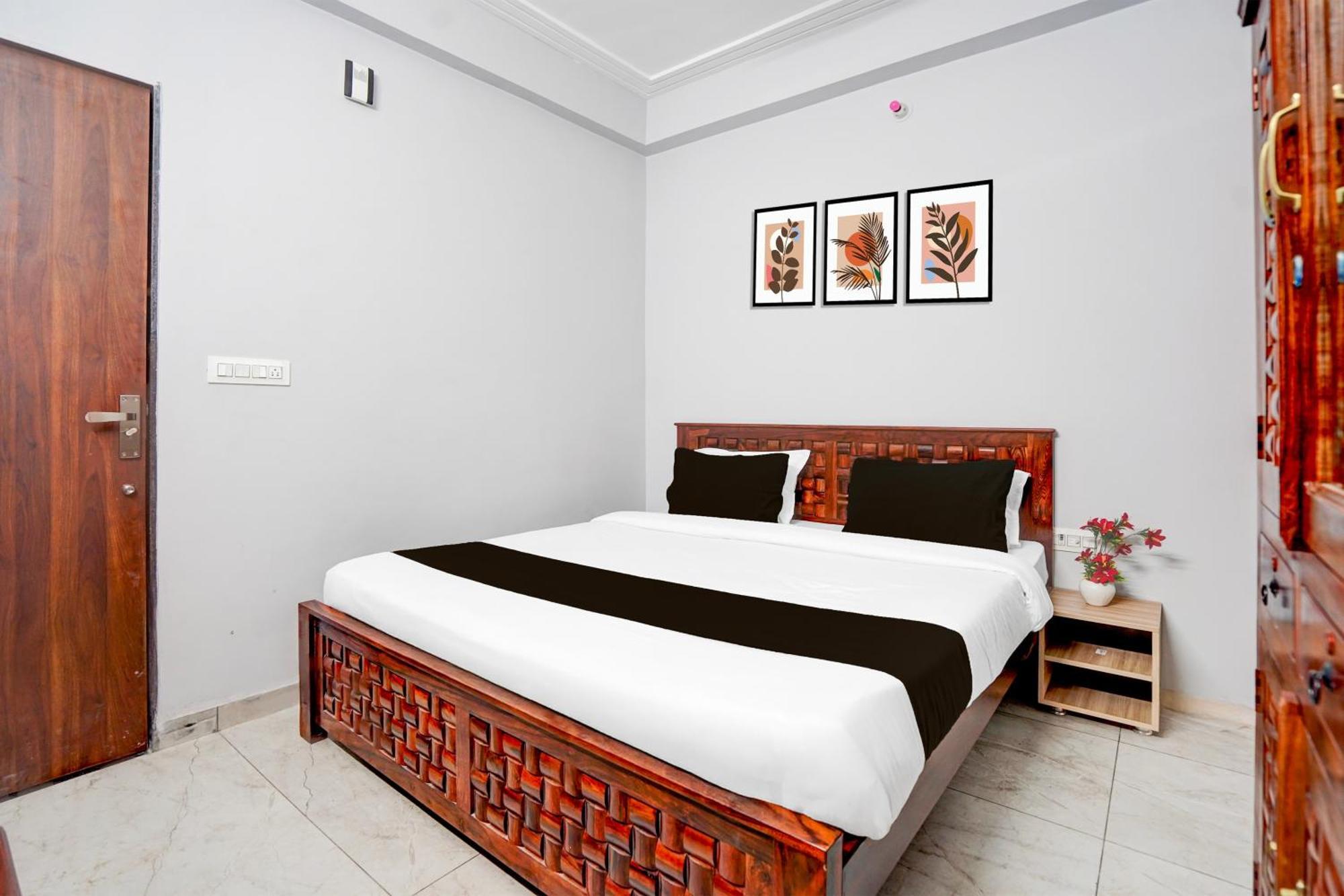 Hotel O Shree Gurukripa Khātu Exteriör bild
